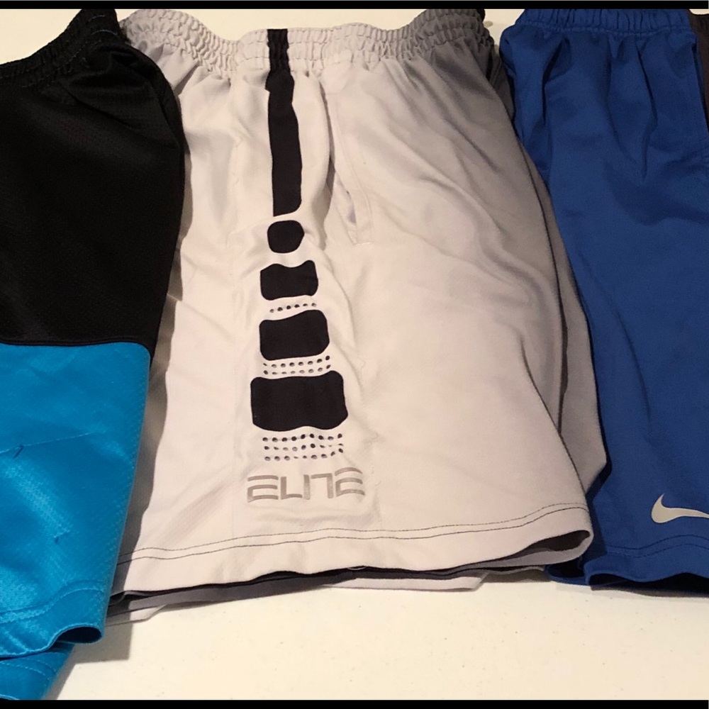 Nike Men’s shorts size M